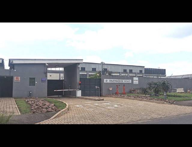 5,255M² WAREHOUSE TO LET IN RIVERHORSE VALLEY